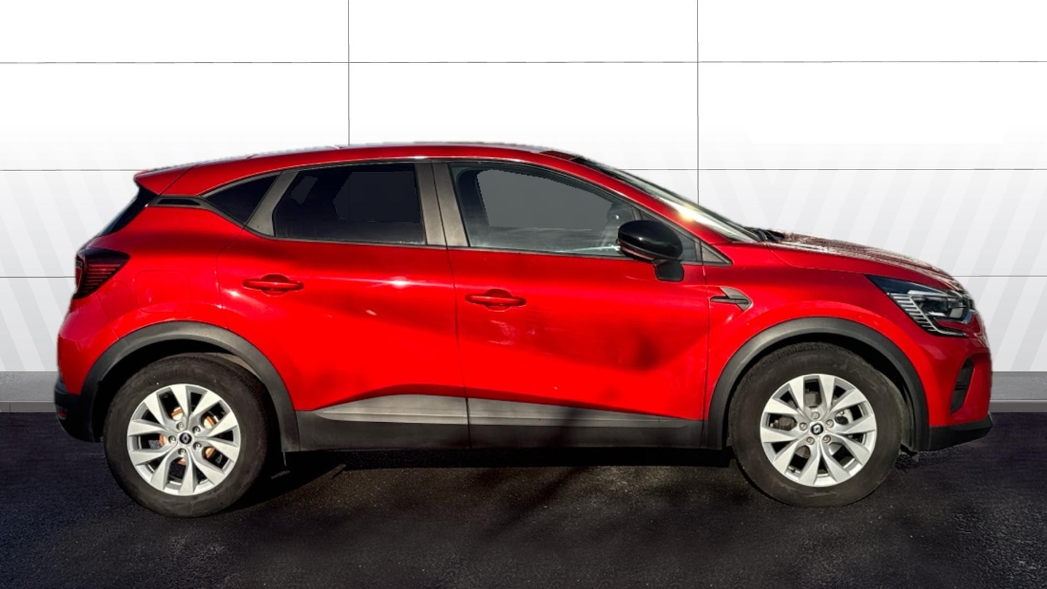 Used Renault Captur 2022 for sale - 76490325: Photo 5