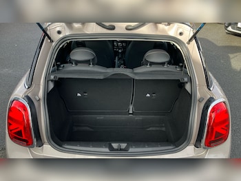 Used MINI Hatch 2022 for sale - 76413238: Photo