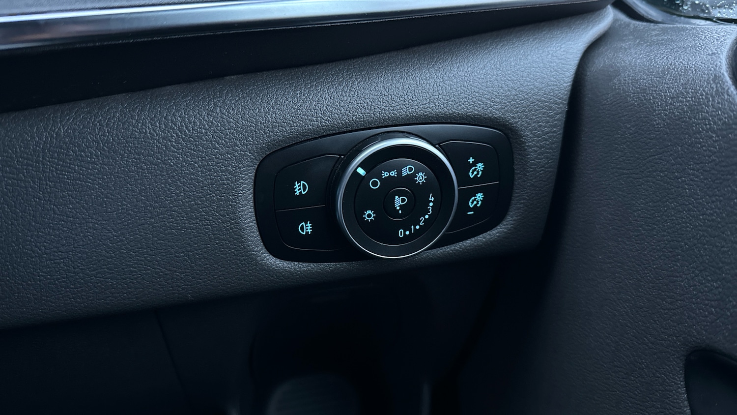 Used Ford Tourneo Custom 2020 for sale - 76957367: Photo 40