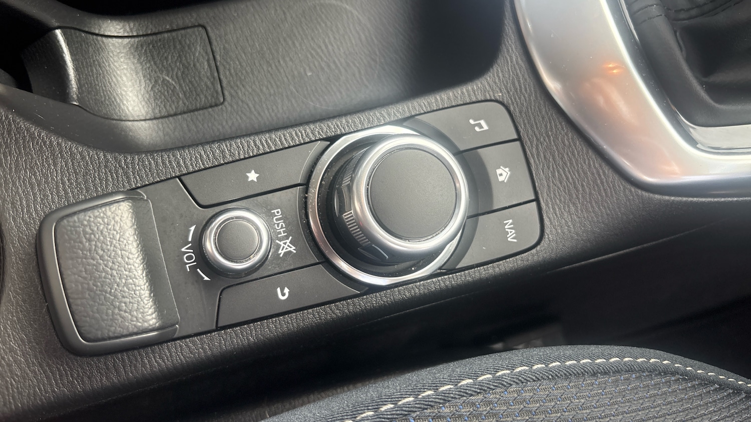 Used Mazda Mazda2 2022 for sale - 77979987: Photo 29