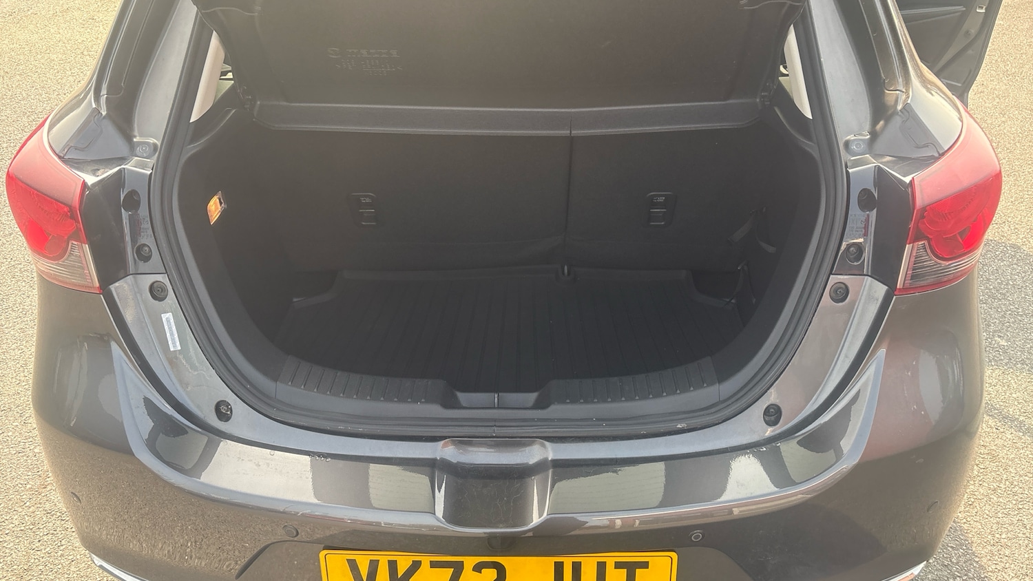 Used Mazda Mazda2 2022 for sale - 77979987: Photo 4