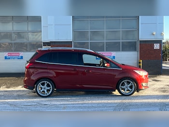 Used Ford Grand C-Max 2015 for sale - 77096859: Photo