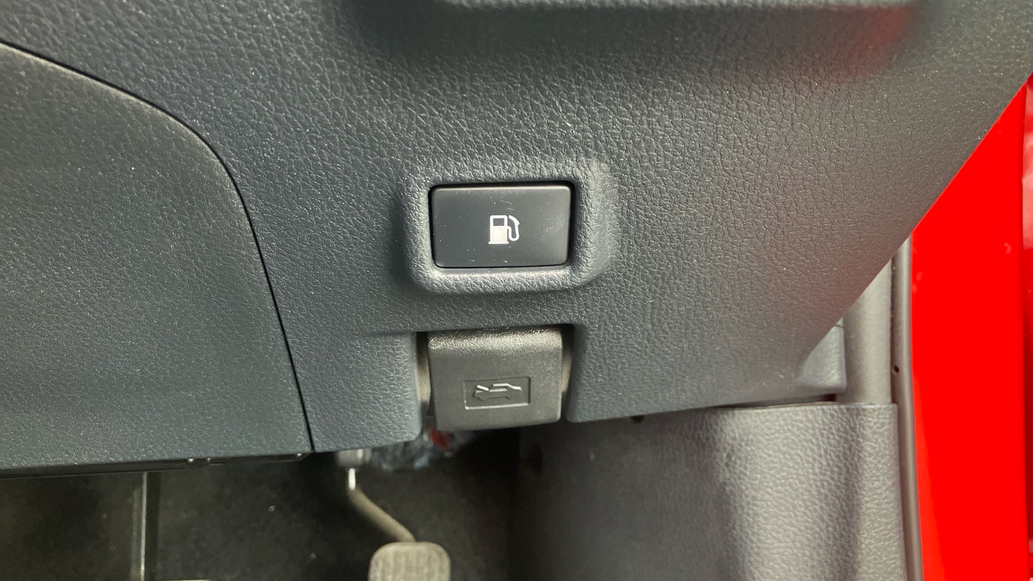 Used Toyota C-HR 2022 for sale - 76082354: Photo 39
