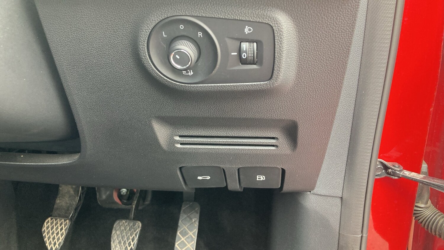 Vehicle 32