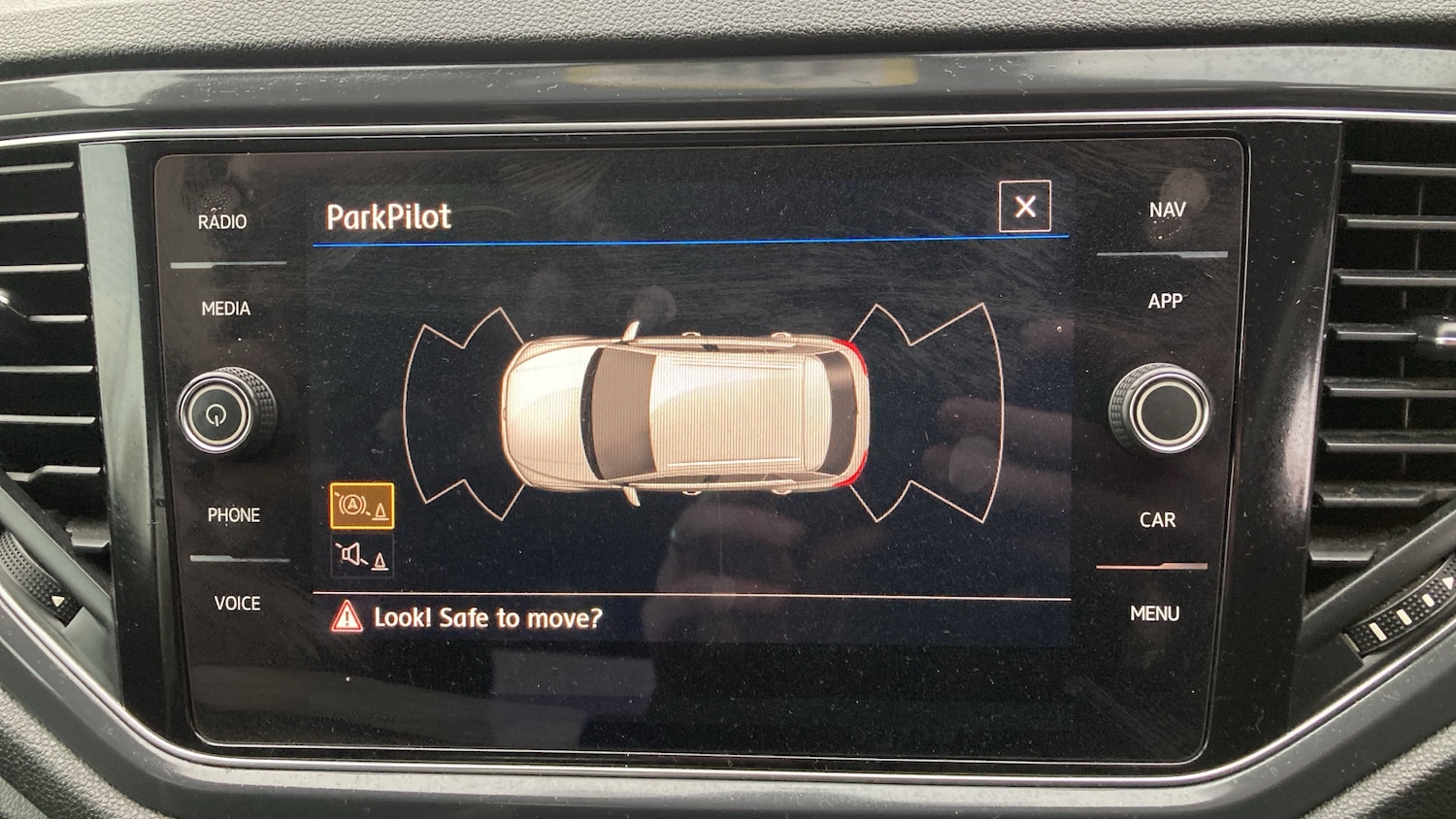 Used Volkswagen T-Roc 2018 for sale - 76541700: Photo 10