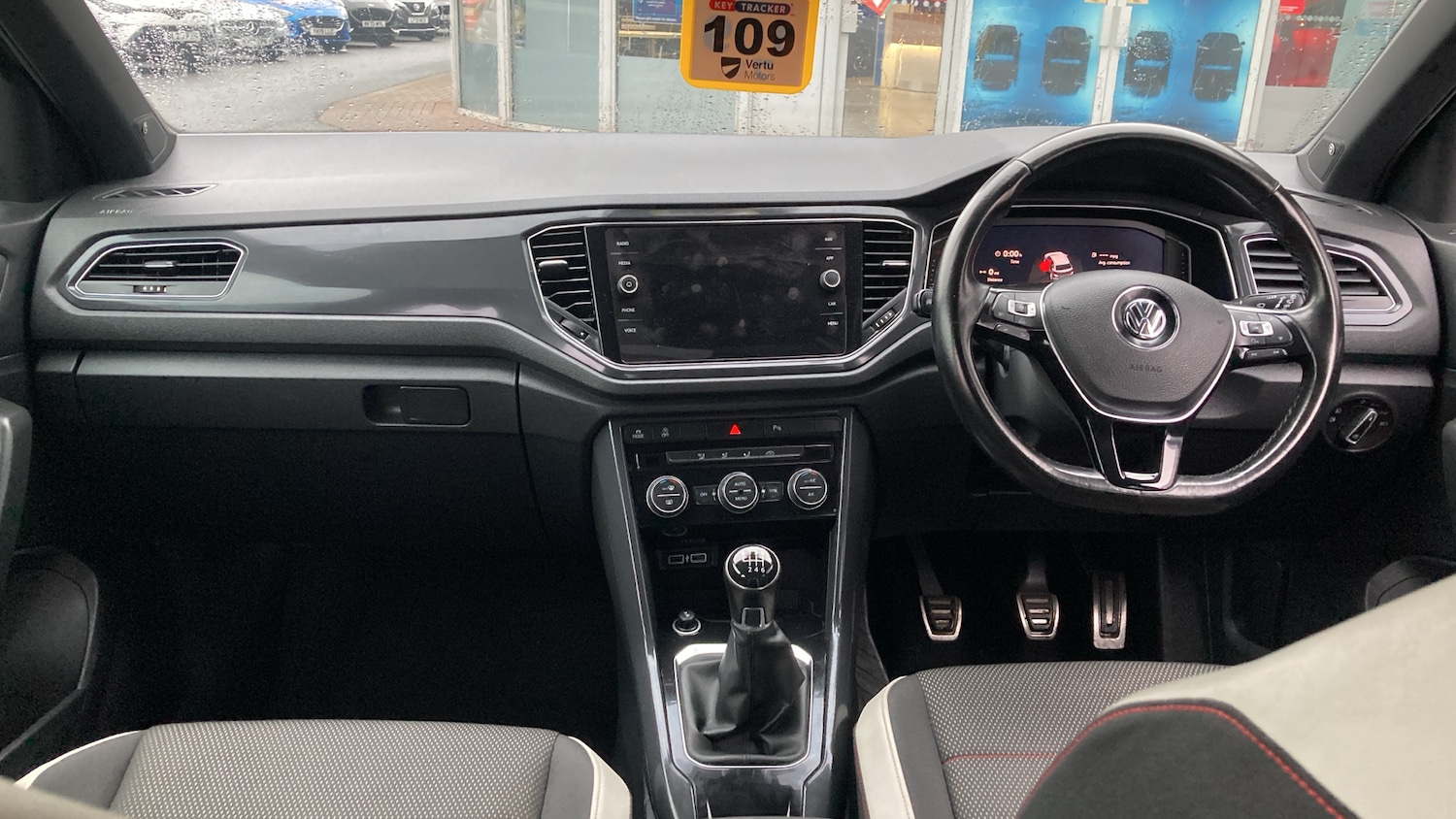 Used Volkswagen T-Roc 2018 for sale - 76541700: Photo 14