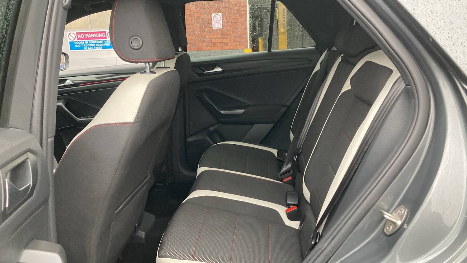 Used Volkswagen T-Roc 2018 for sale - 76541700: Photo 20