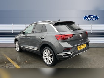 Used Volkswagen T-Roc 2018 for sale - 76541700: Photo