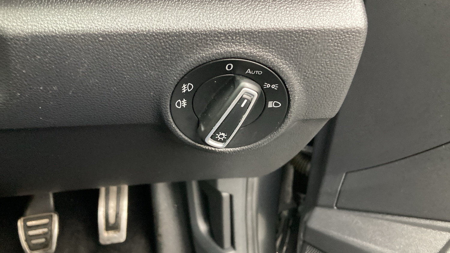 Used Volkswagen T-Roc 2018 for sale - 76541700: Photo 31