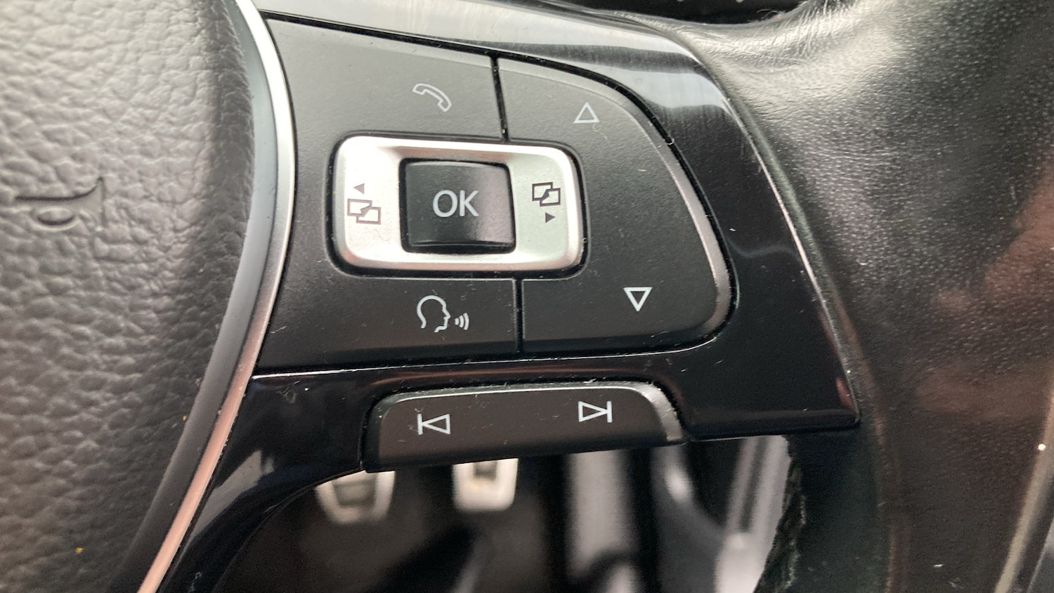 Used Volkswagen T-Roc 2018 for sale - 76541700: Photo 32