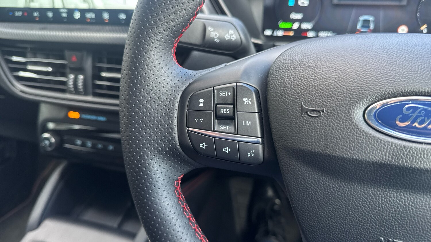 Used Ford Kuga 2025 for sale - 76075764: Photo 25