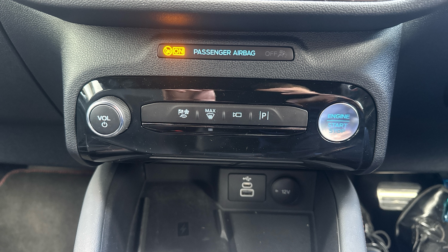 Used Ford Kuga 2025 for sale - 76075764: Photo 27