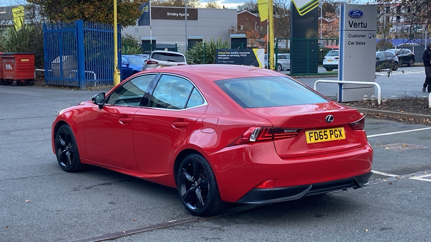 Used Lexus IS 2015 for sale - 76518430: Photo 2