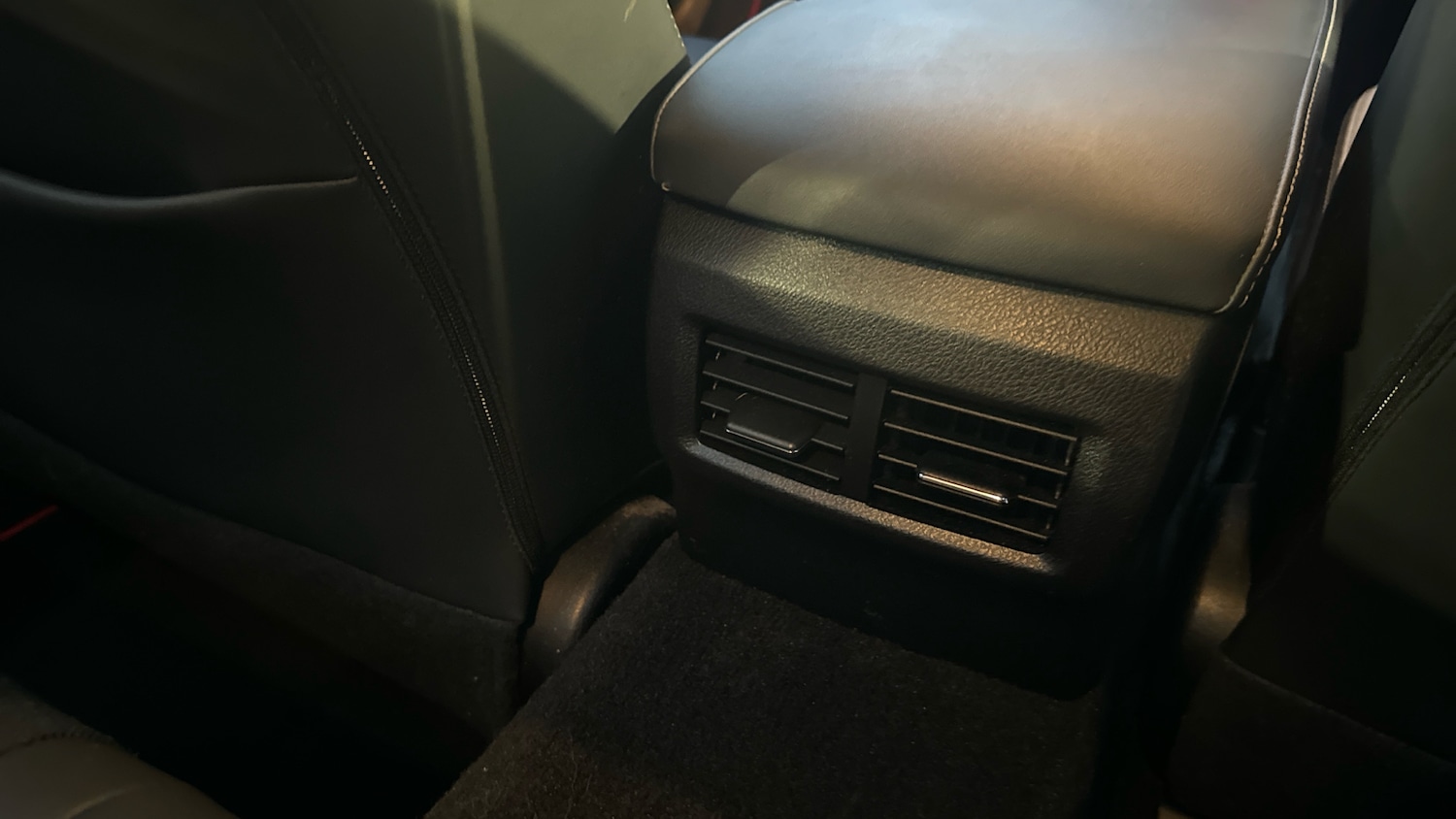 Used Lexus IS 2015 for sale - 76518430: Photo 30