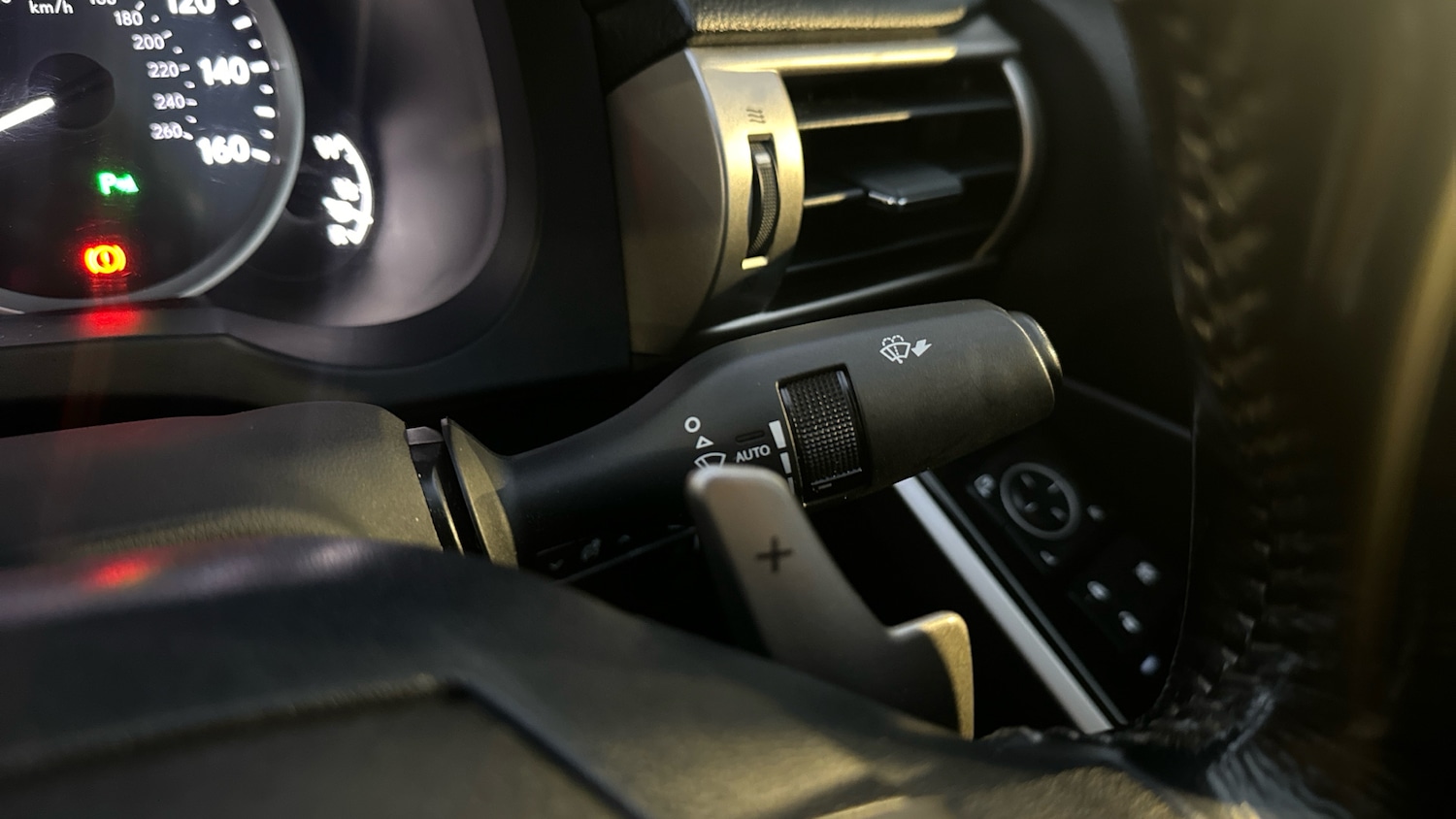 Used Lexus IS 2015 for sale - 76518430: Photo 34