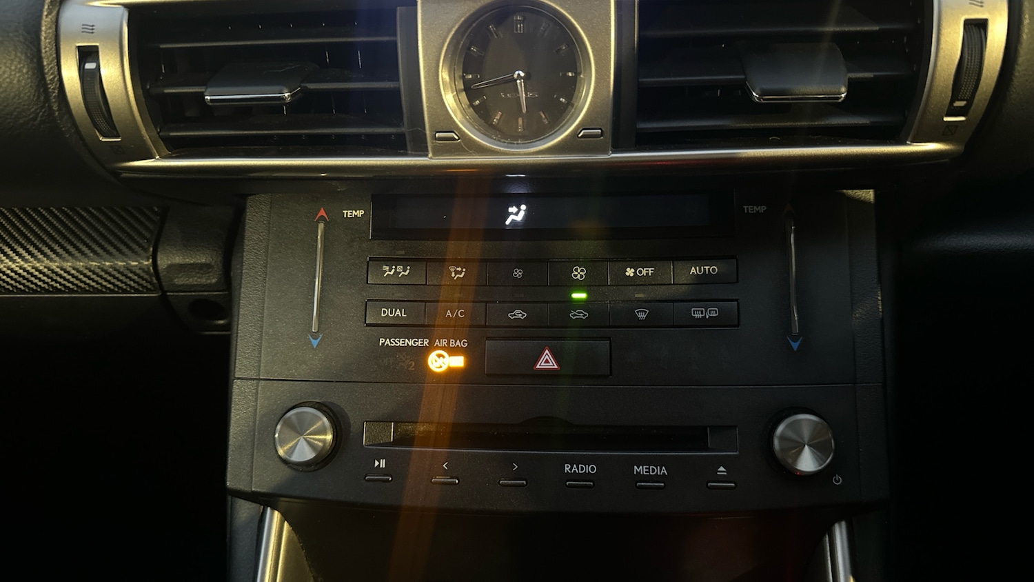 Used Lexus IS 2015 for sale - 76518430: Photo 37