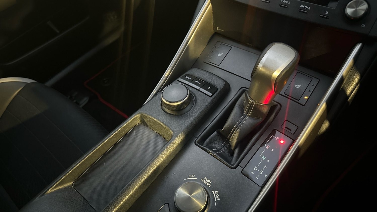 Used Lexus IS 2015 for sale - 76518430: Photo 39