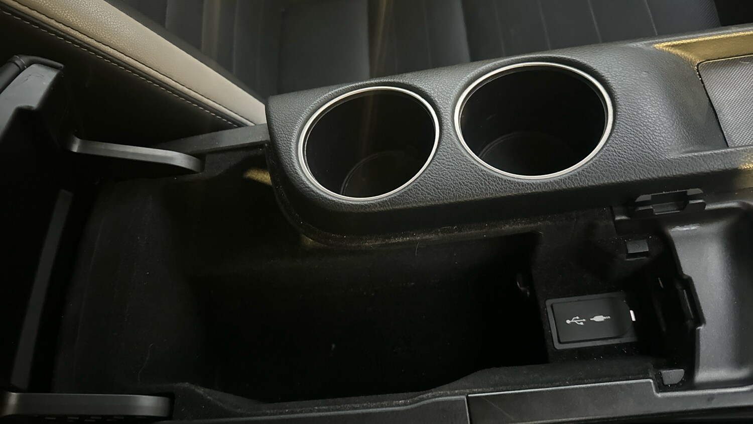 Used Lexus IS 2015 for sale - 76518430: Photo 40