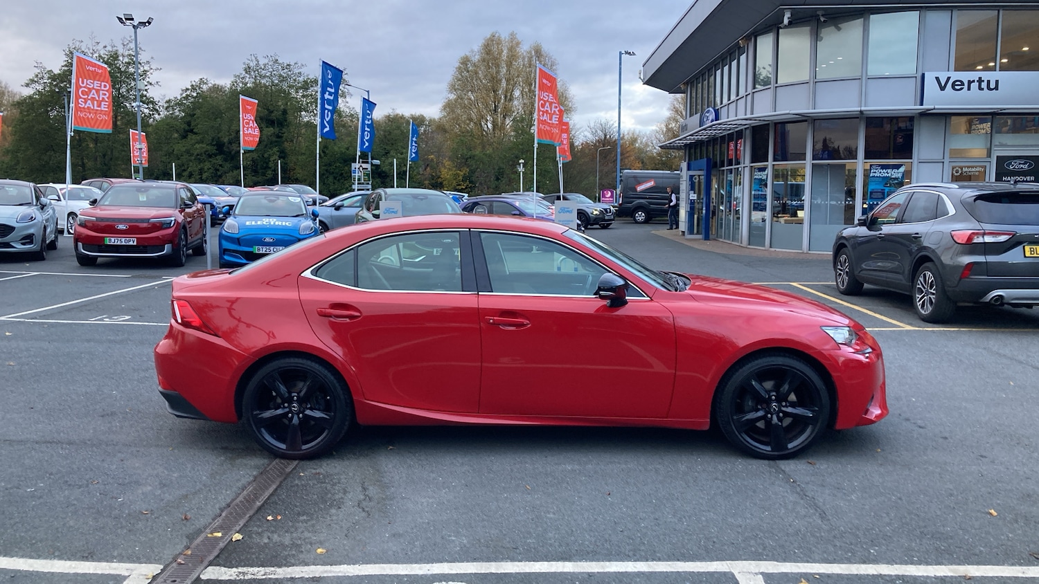 Used Lexus IS 2015 for sale - 76518430: Photo 5