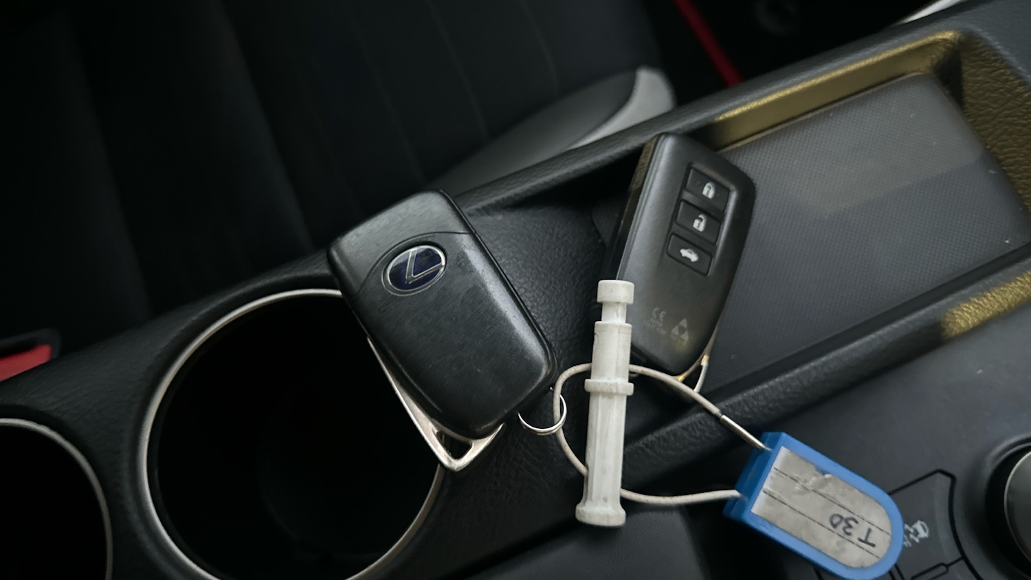 Used Lexus IS 2015 for sale - 76518430: Photo 8