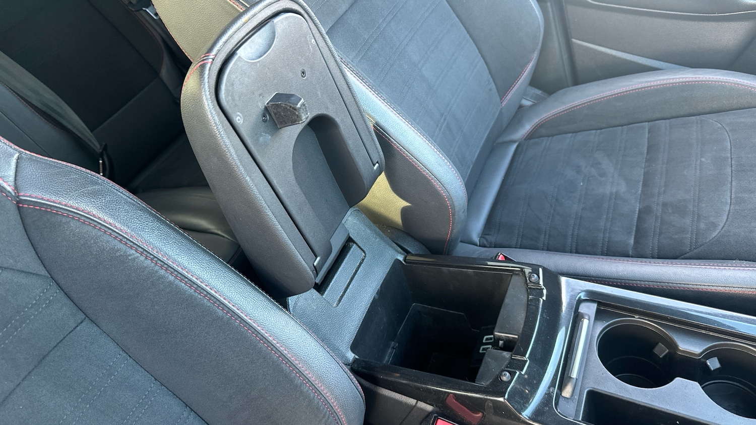 Used Ford Kuga 2018 for sale - 76036613: Photo 36