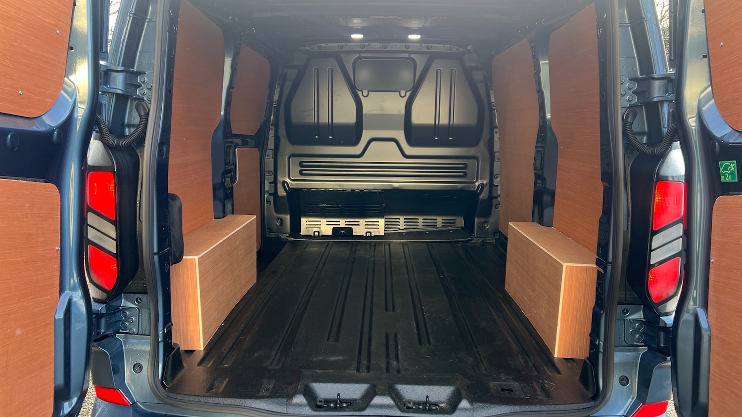 Used Ford Transit Custom 2025 for sale - 76932109: Photo 4