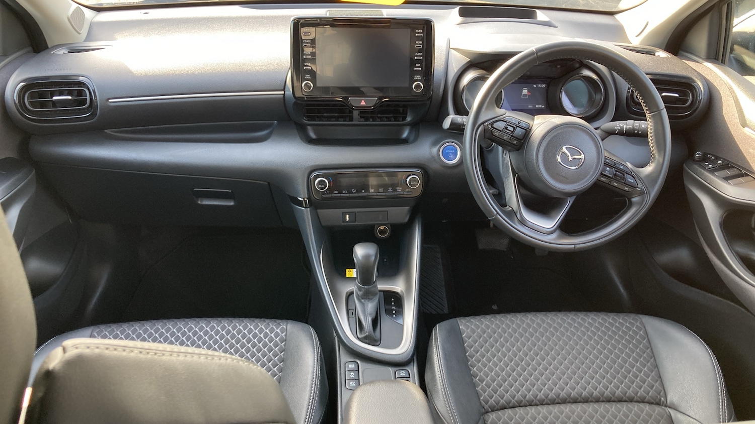 Used Mazda Mazda2 HYBRID 2023 for sale - 77962183: Photo 15