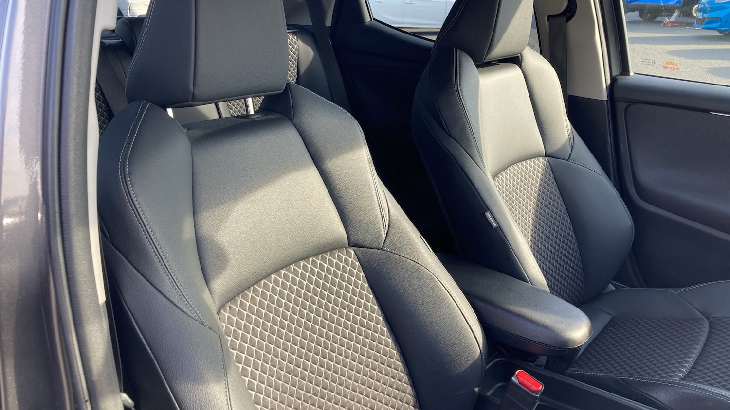 Used Mazda Mazda2 HYBRID 2023 for sale - 77962183: Photo 30