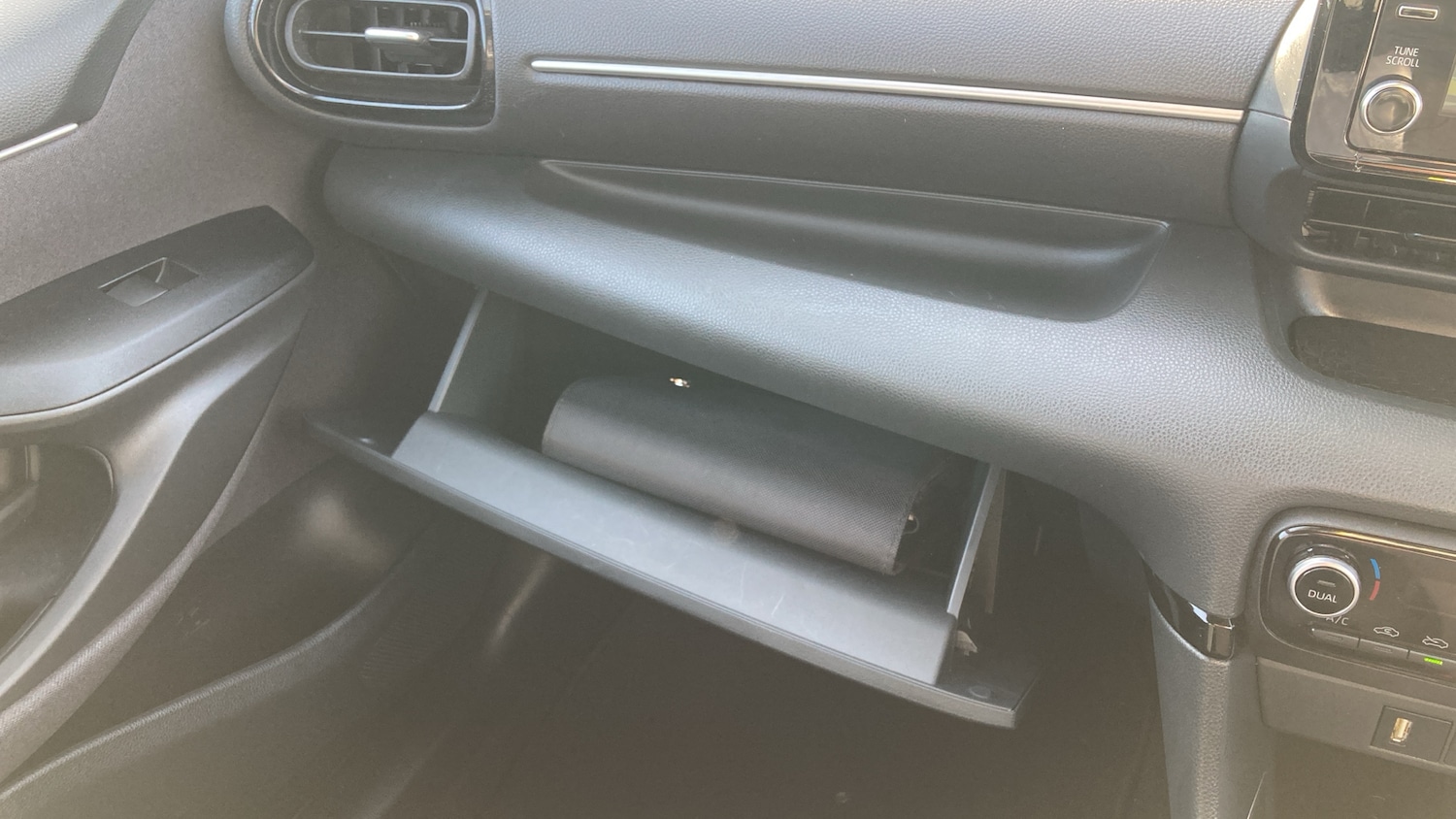 Used Mazda Mazda2 HYBRID 2023 for sale - 77962183: Photo 39