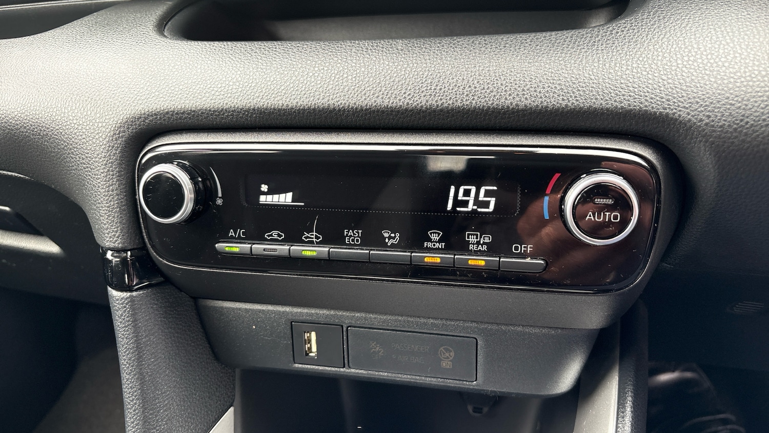 Used Toyota Yaris 2021 for sale - 76177002: Photo 11