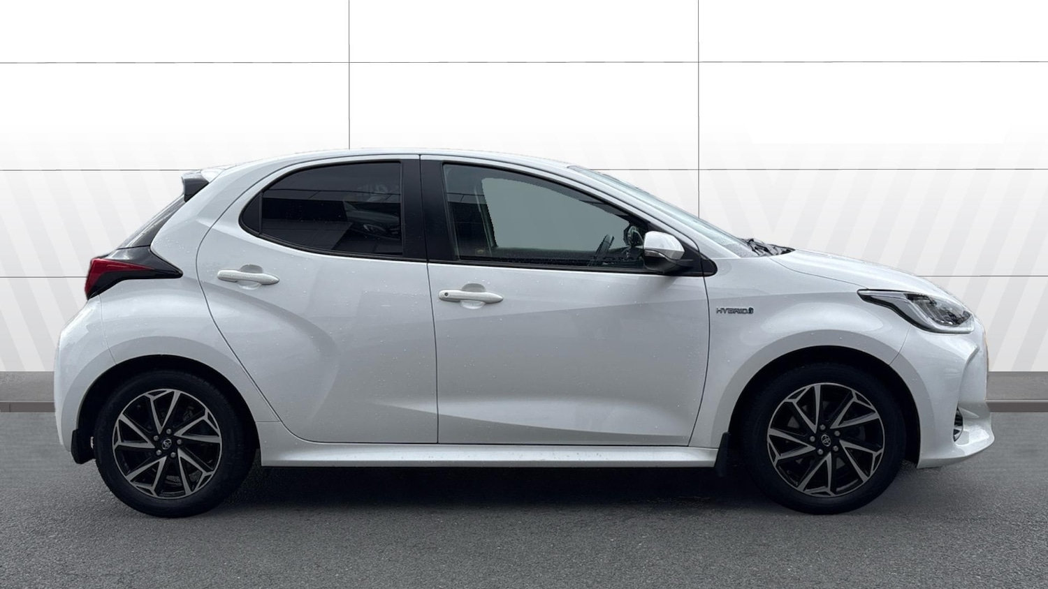 Used Toyota Yaris 2021 for sale - 76177002: Photo 5