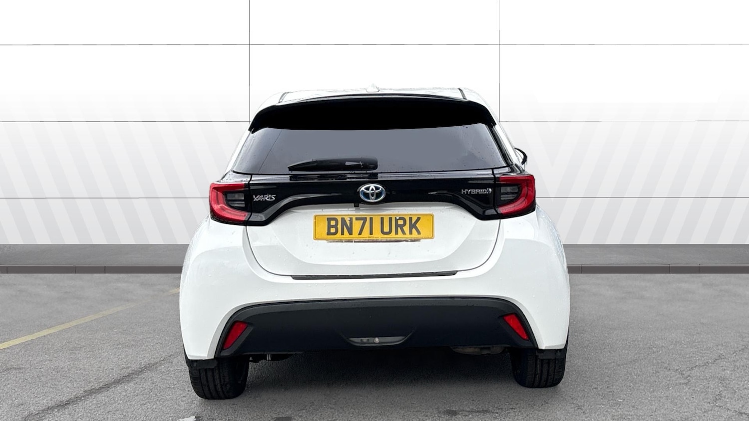 Used Toyota Yaris 2021 for sale - 76177002: Photo 6