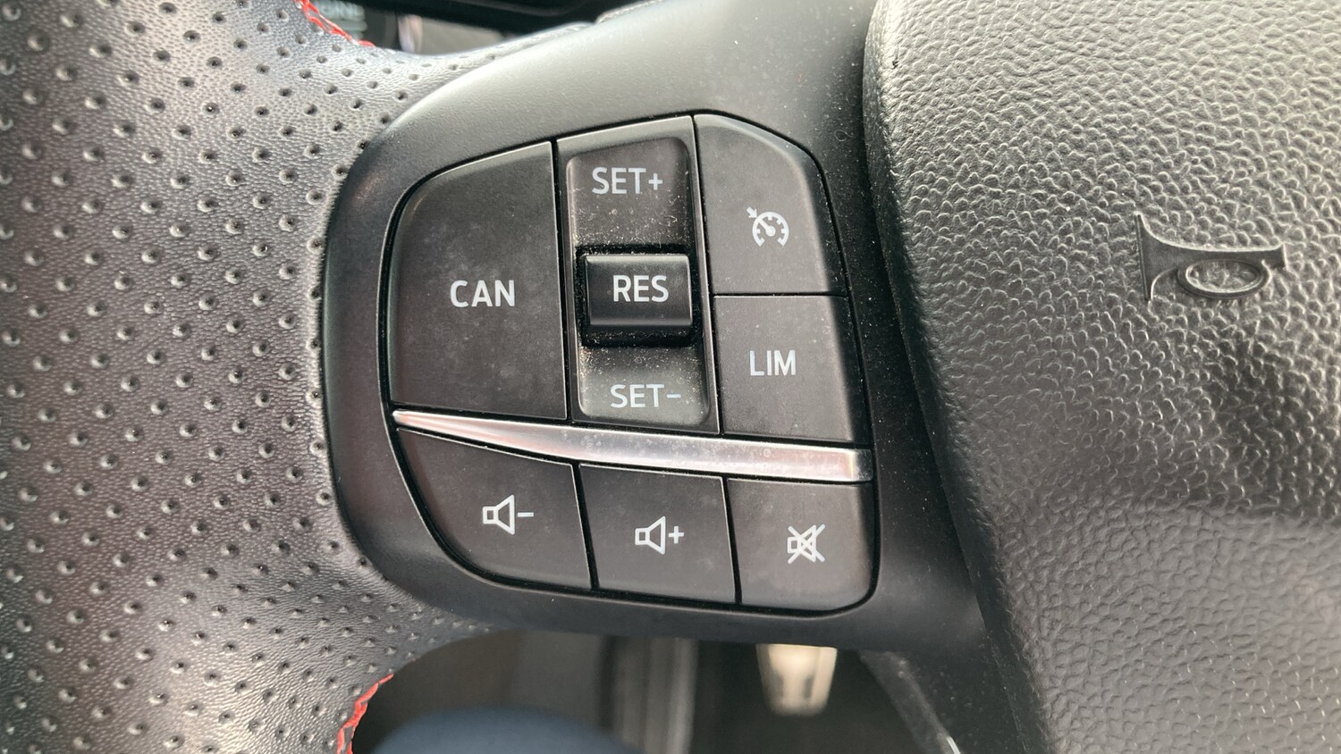 Used Ford Puma 2020 for sale - 76102813: Photo 41