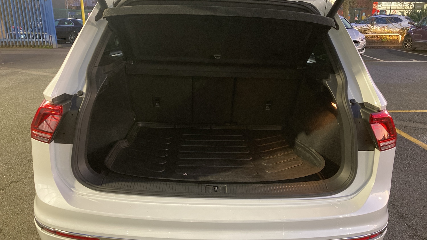 Used Volkswagen Tiguan 2019 for sale - 77045569: Photo 4