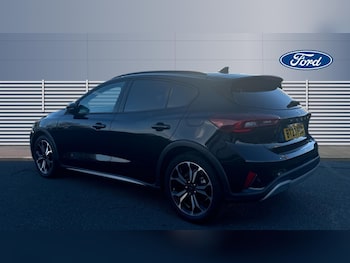 Used Ford Focus 2023 for sale - 77898742: Photo