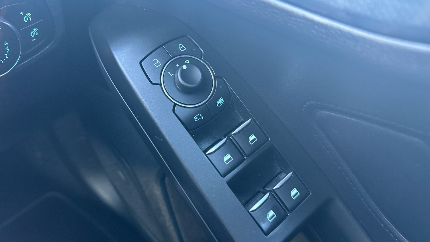 Used Ford Focus 2023 for sale - 77898742: Photo 31