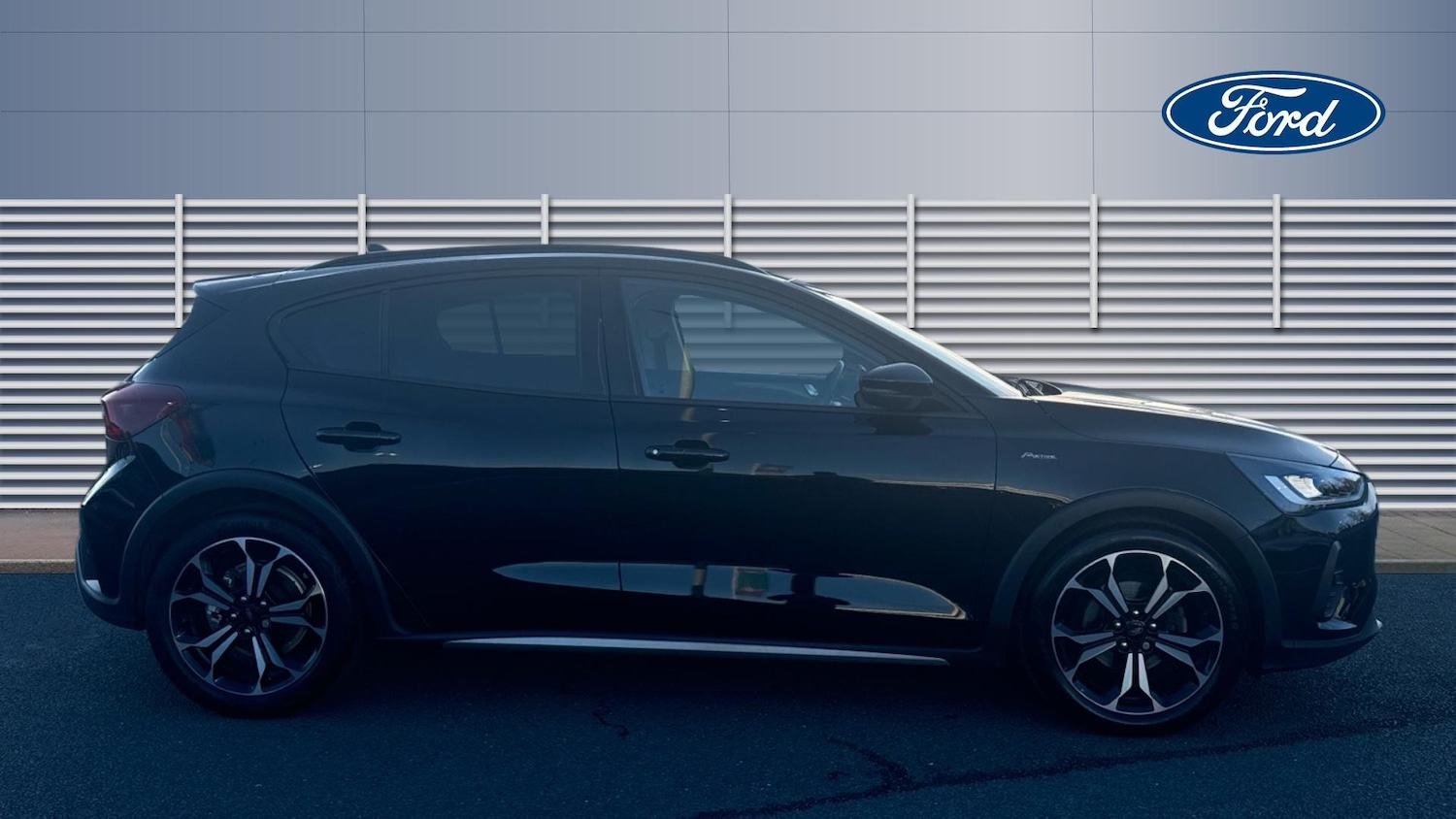 Used Ford Focus 2023 for sale - 77898742: Photo 5