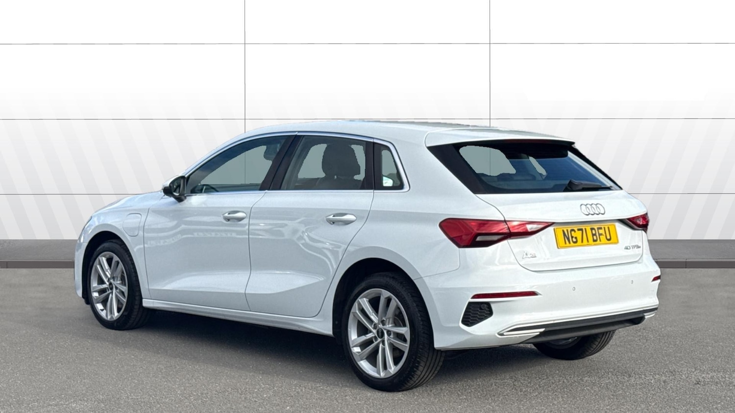 Used Audi A3 2022 for sale - 77337477: Photo 2