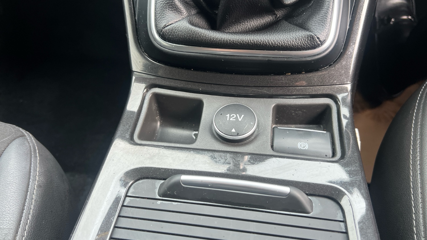 Used Ford Kuga 2017 for sale - 77482204: Photo 38