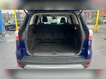 Used Ford Kuga 2017 for sale - 77482204: Photo