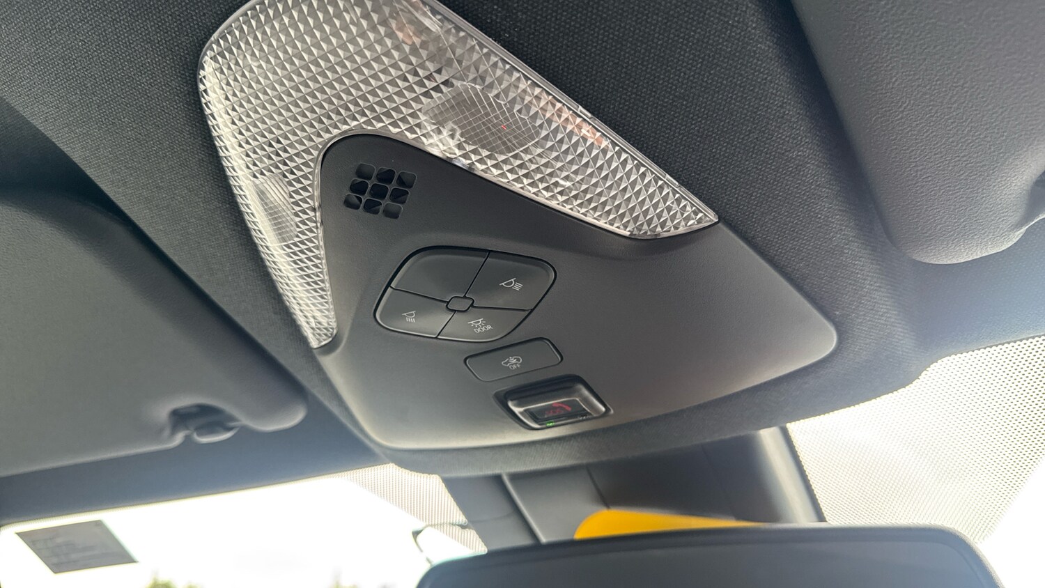 Used Toyota C-HR 2023 for sale - 76766859: Photo 22