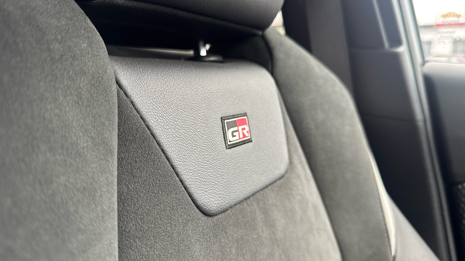 Used Toyota C-HR 2023 for sale - 76766859: Photo 28