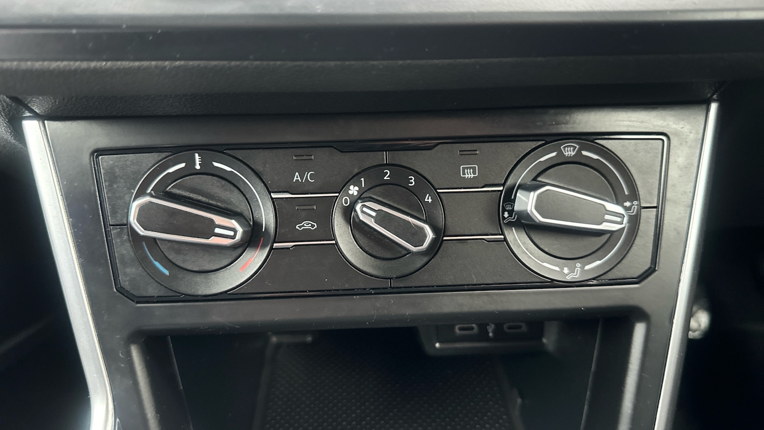 Used Volkswagen Polo 2022 for sale - 76374290: Photo 35