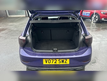 Used Volkswagen Polo 2022 for sale - 76374290: Photo