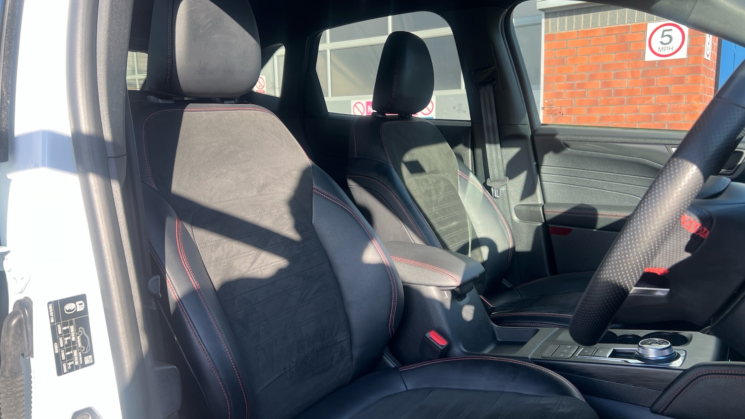 Used Ford Kuga 2024 for sale - 76444318: Photo 31