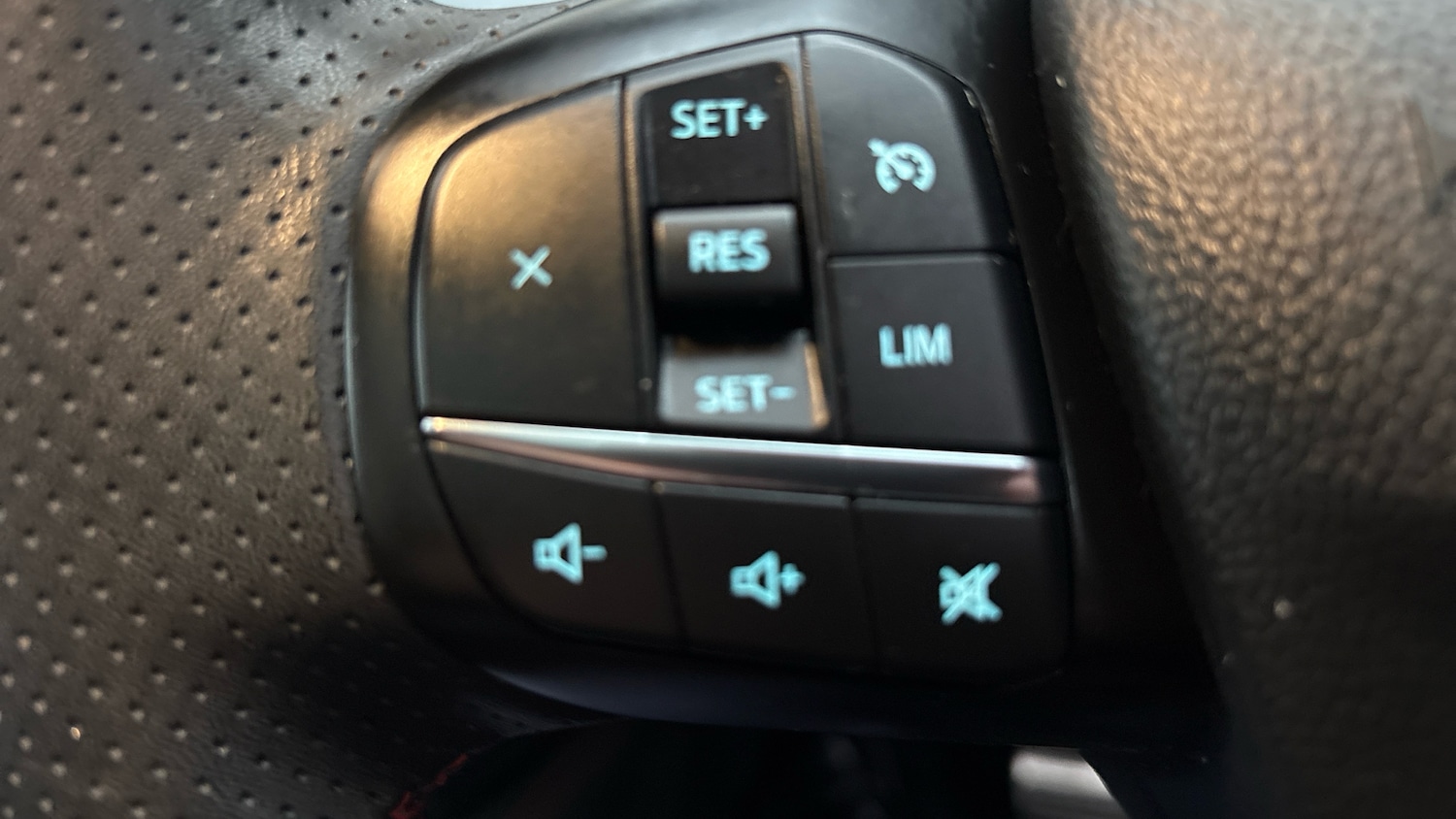 Used Ford Kuga 2021 for sale - 76983869: Photo 25