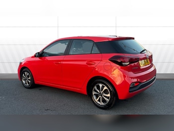 Used Hyundai i20 2019 for sale - 76403153: Photo