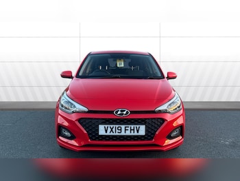 Used Hyundai i20 2019 for sale - 76403153: Photo