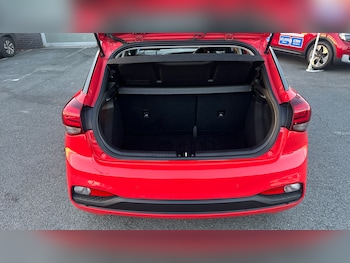 Used Hyundai i20 2019 for sale - 76403153: Photo