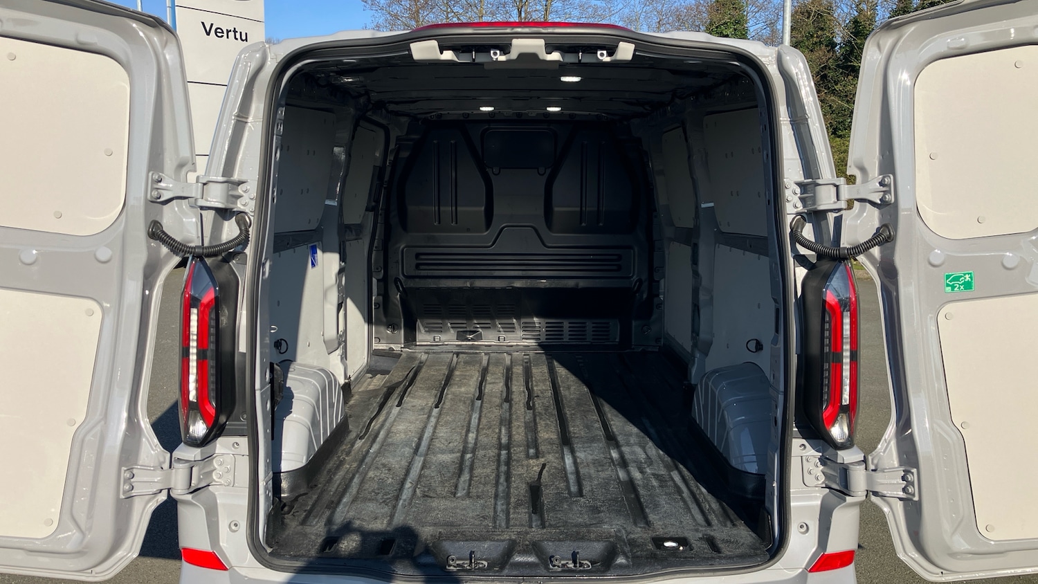 Used Ford Transit Custom 2025 for sale - 77951383: Photo 4